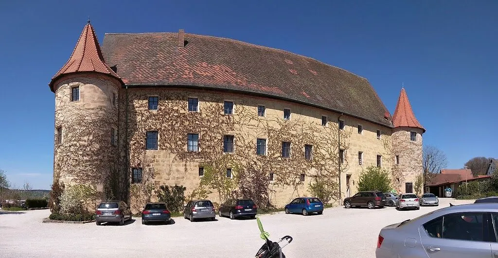 Schloss Wiesenthau Hotel